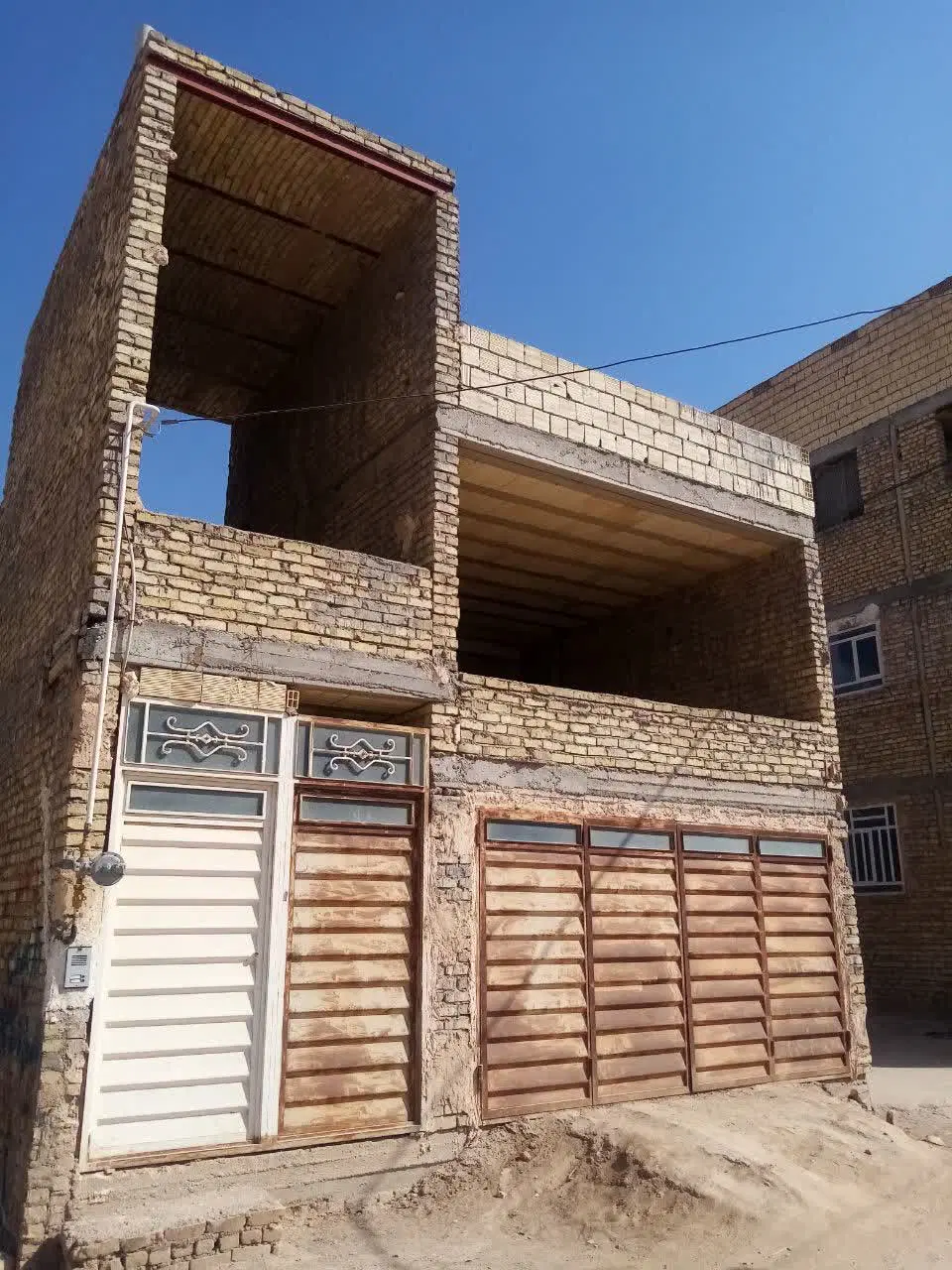 فروش یا معاوضه منزل با خودرو و زمین به علت مهاجرت