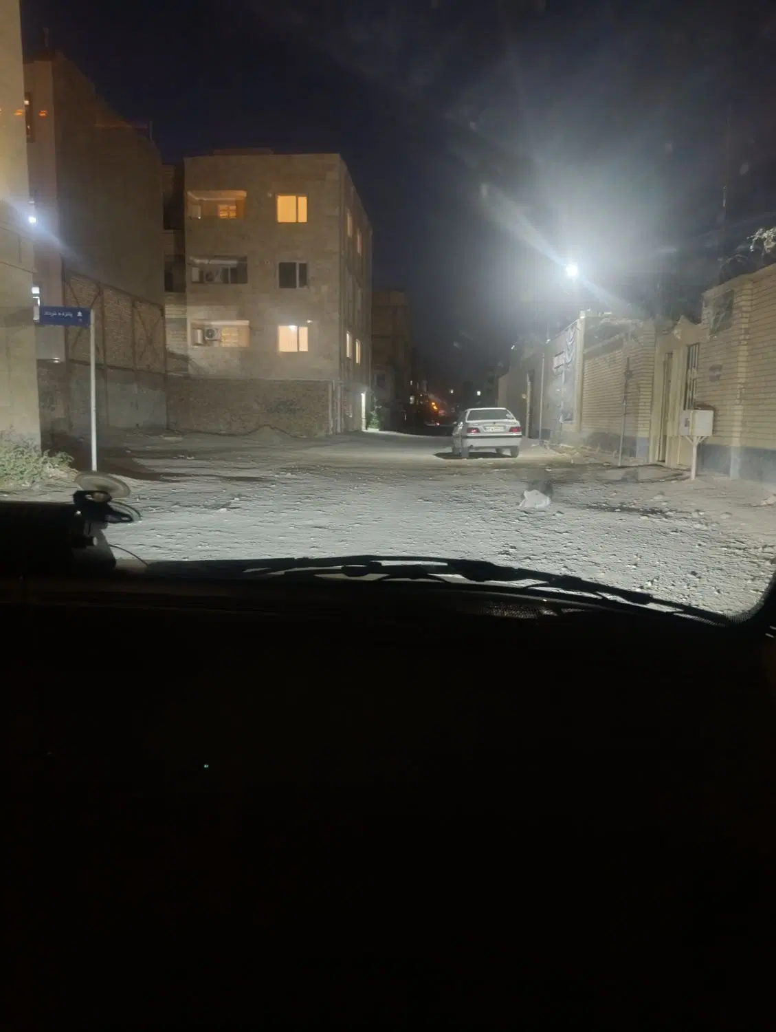 زمین فروشی پشت براسان