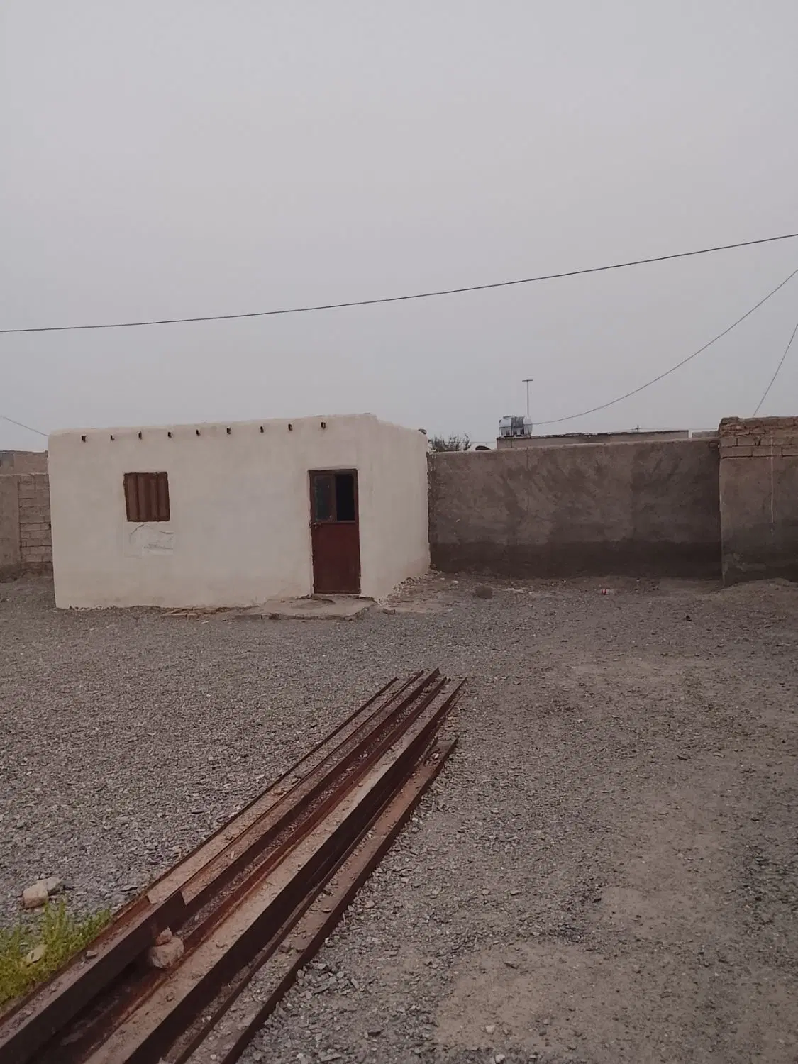 چهار دیواری