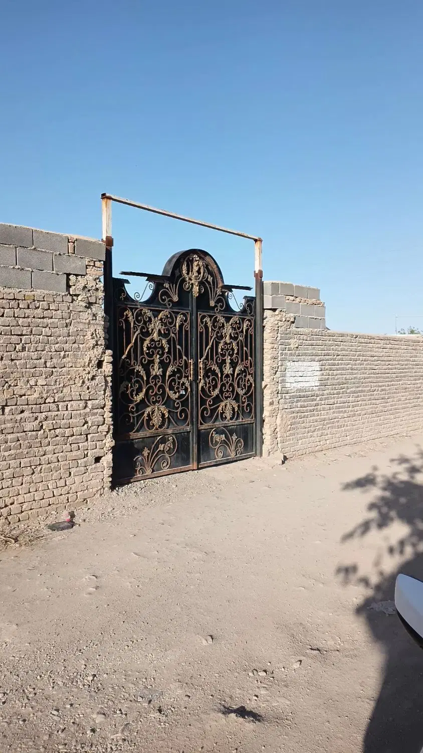 چهار دیواری دونبش باغ و باغچه ویلا
