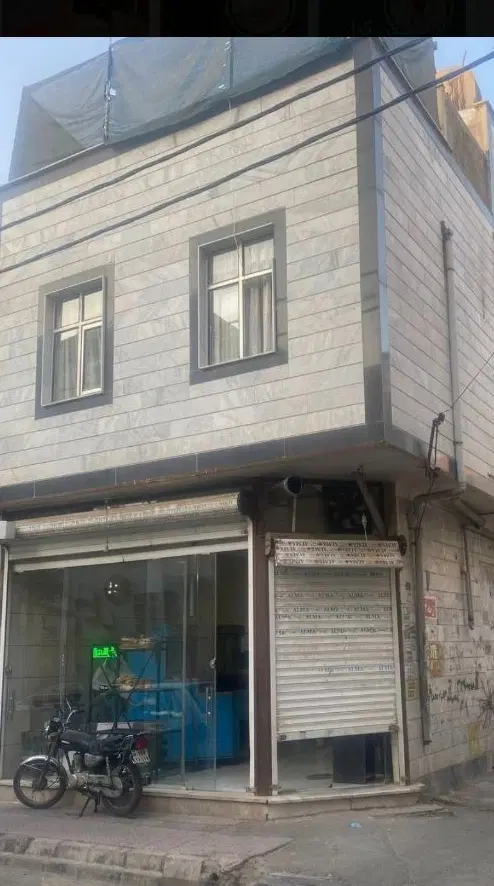 ساختمان مسکونی تجاری