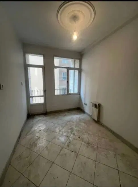 شمس آباد ۷۸ متر دوخوابه رو به آفتاب
