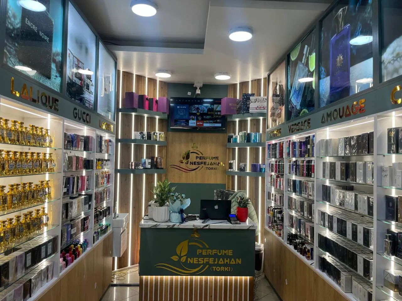 واگذاری فروشگاه لوکس عطر ادکلن(تسهیلات در پرداخت)