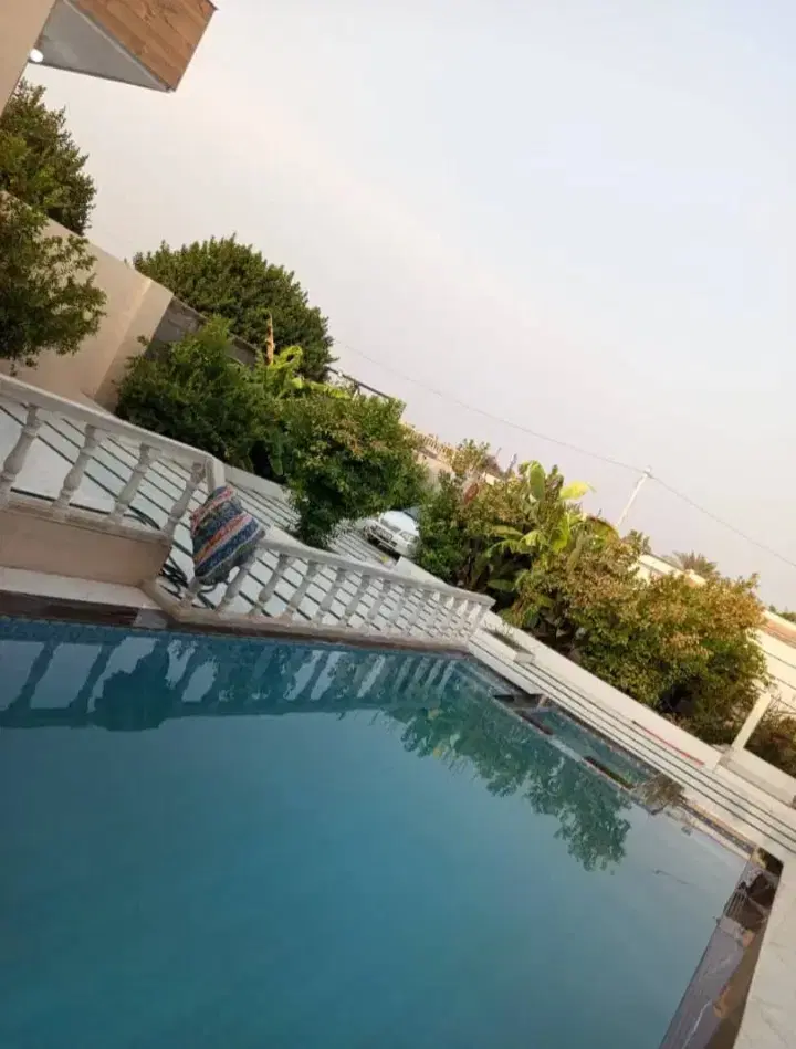 فروشی