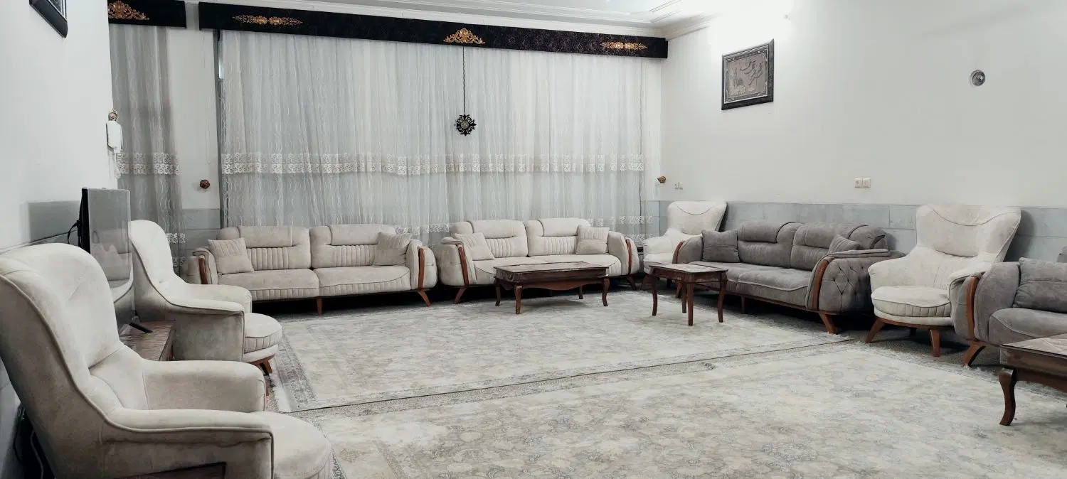 خانه ۳ طبقه تکمیل با قیمت مناسب