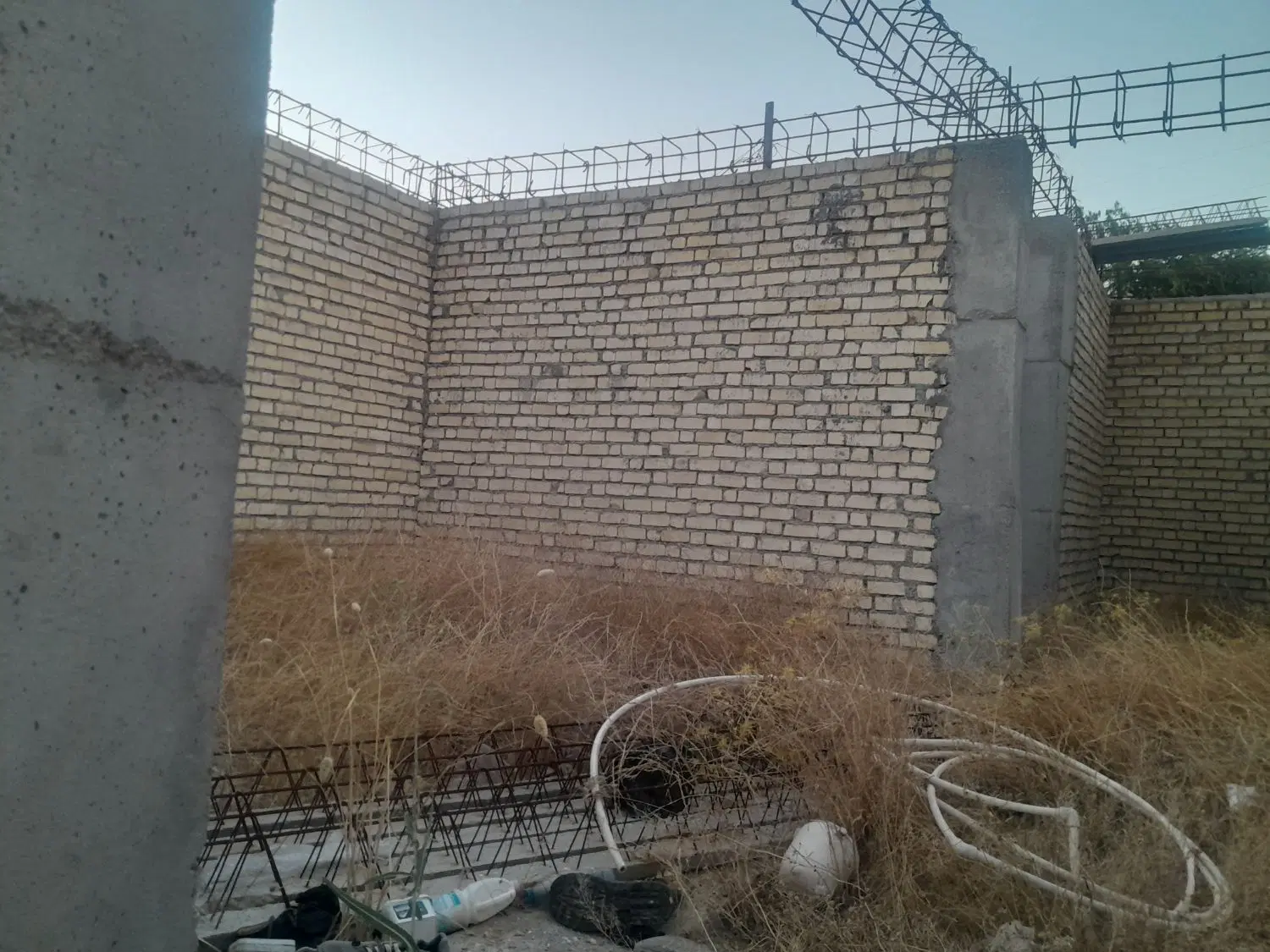 منزل نیمه ساخت به متراژ250متر