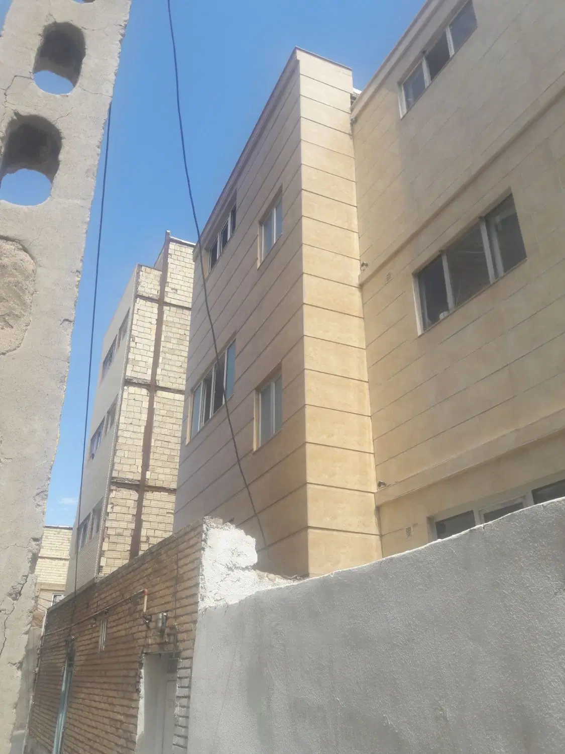 فروش حیاط دوطبقه ۷۰ متر