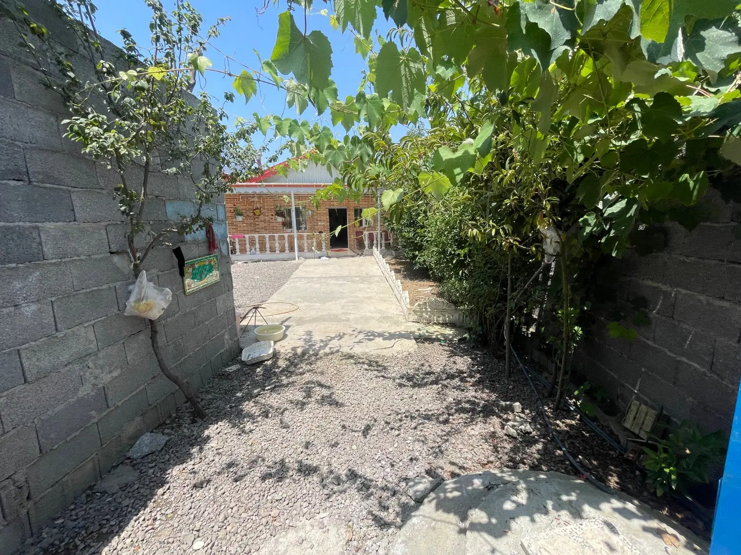 یه خونه دارم فروش