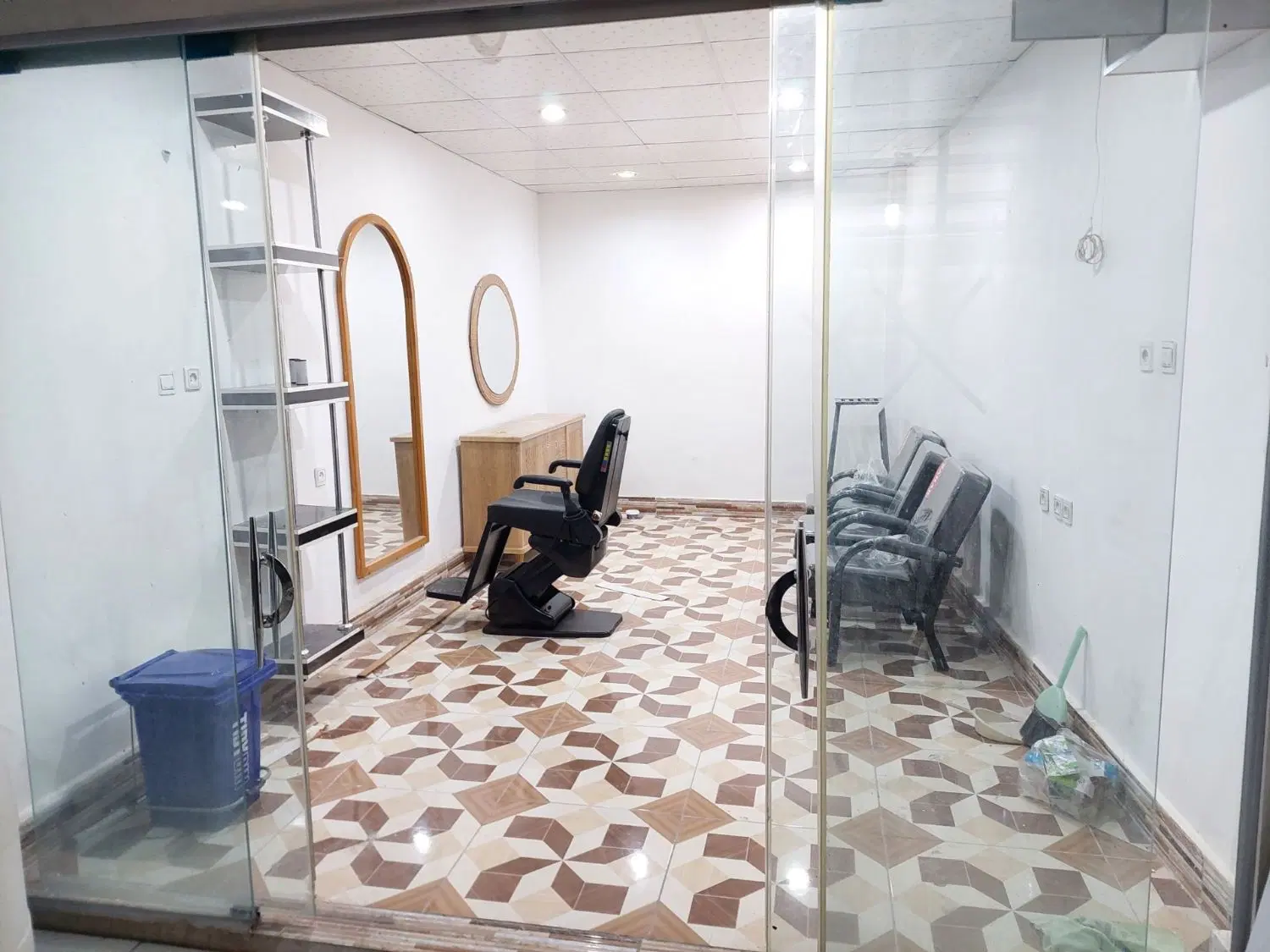 فروش یک دهنه مغازه تجاری 20متری مرکزدره شهر