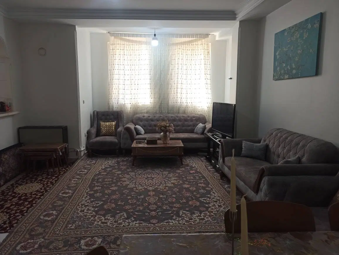 80متر طبقه اول