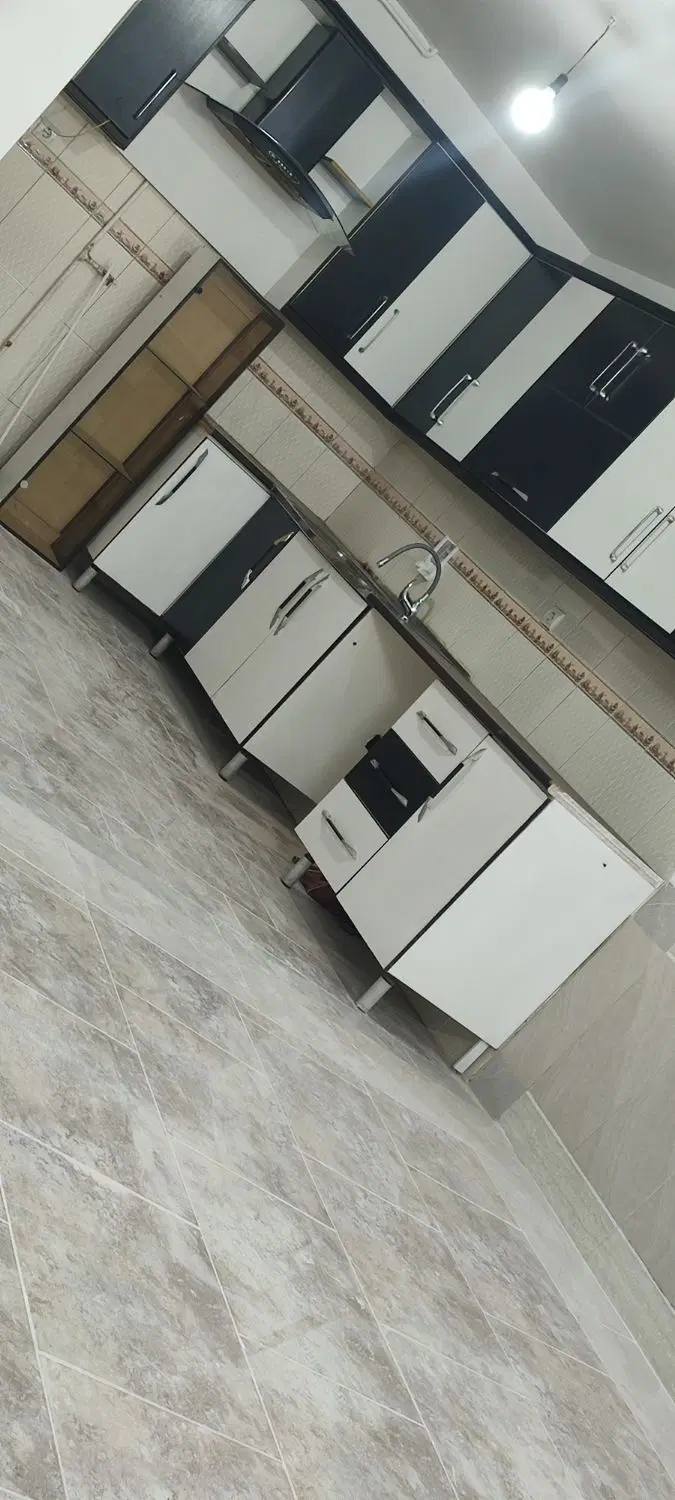همکف ۶۰متری