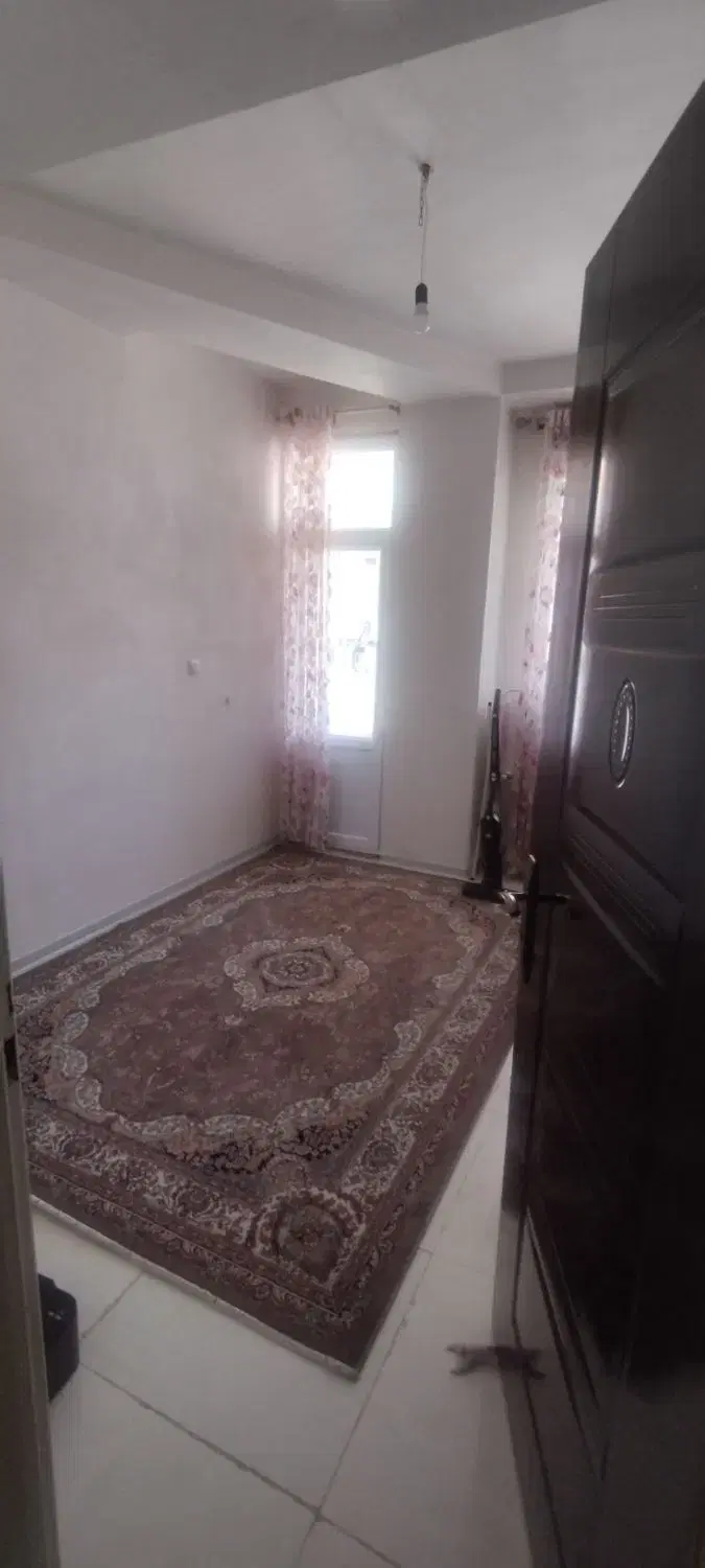 آپارتمان ۸۰ متری نوساز پارکینگ اختصاصی