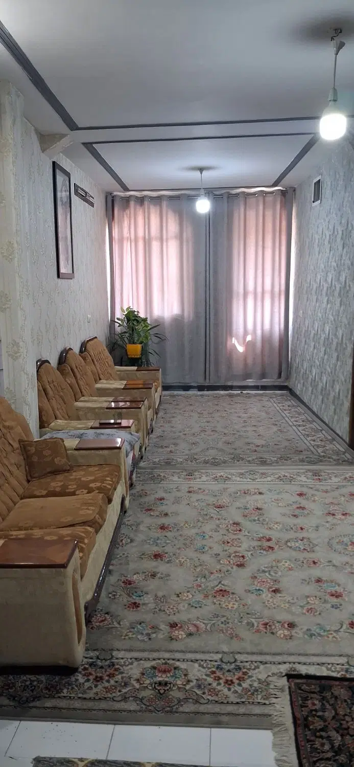 واحد آپارتمان همکف حیاط دار