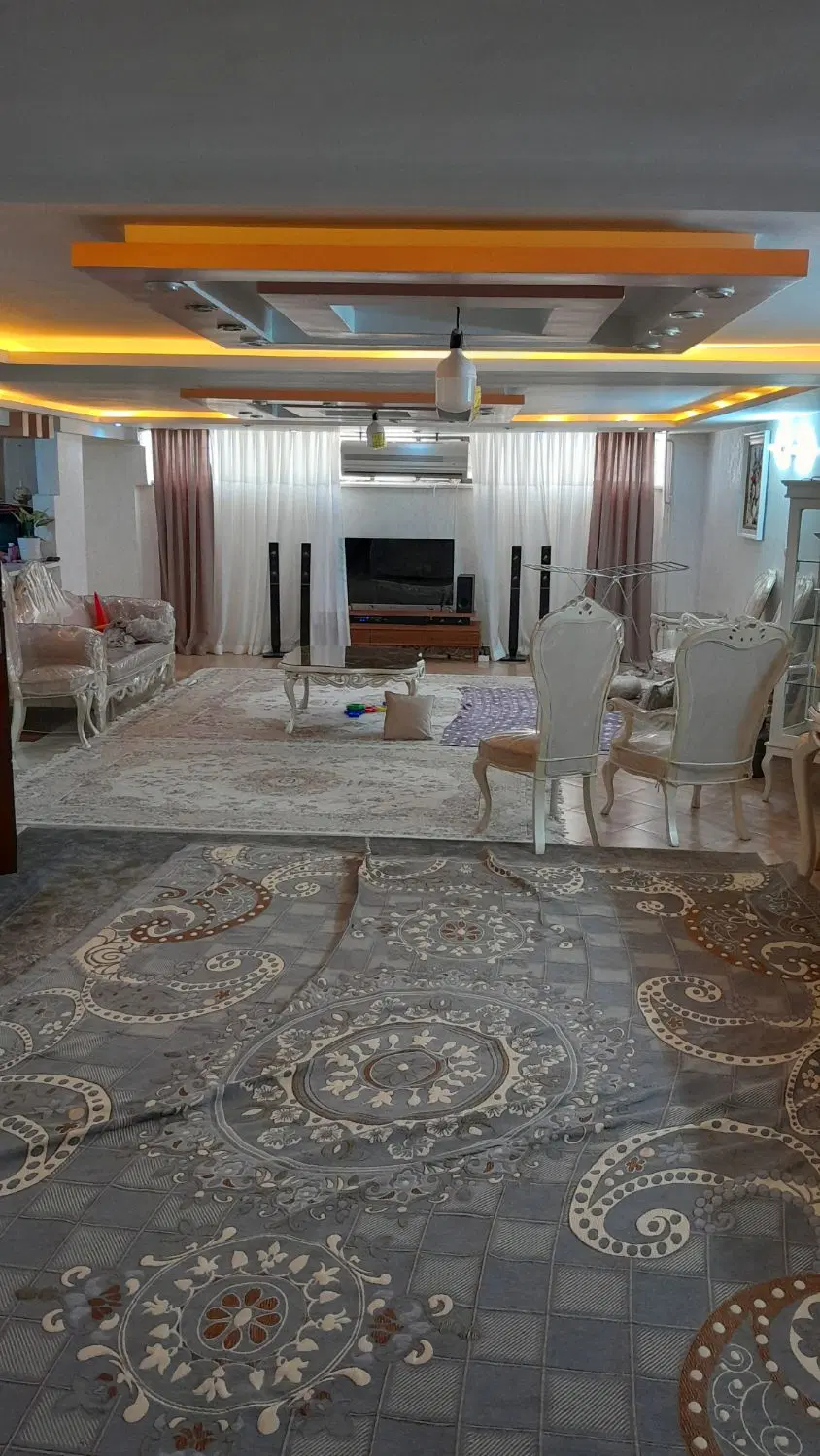 زیرزمین ۱۵۰ متری تکواحدی دوخوابه شیک دلباز حیاطدار
