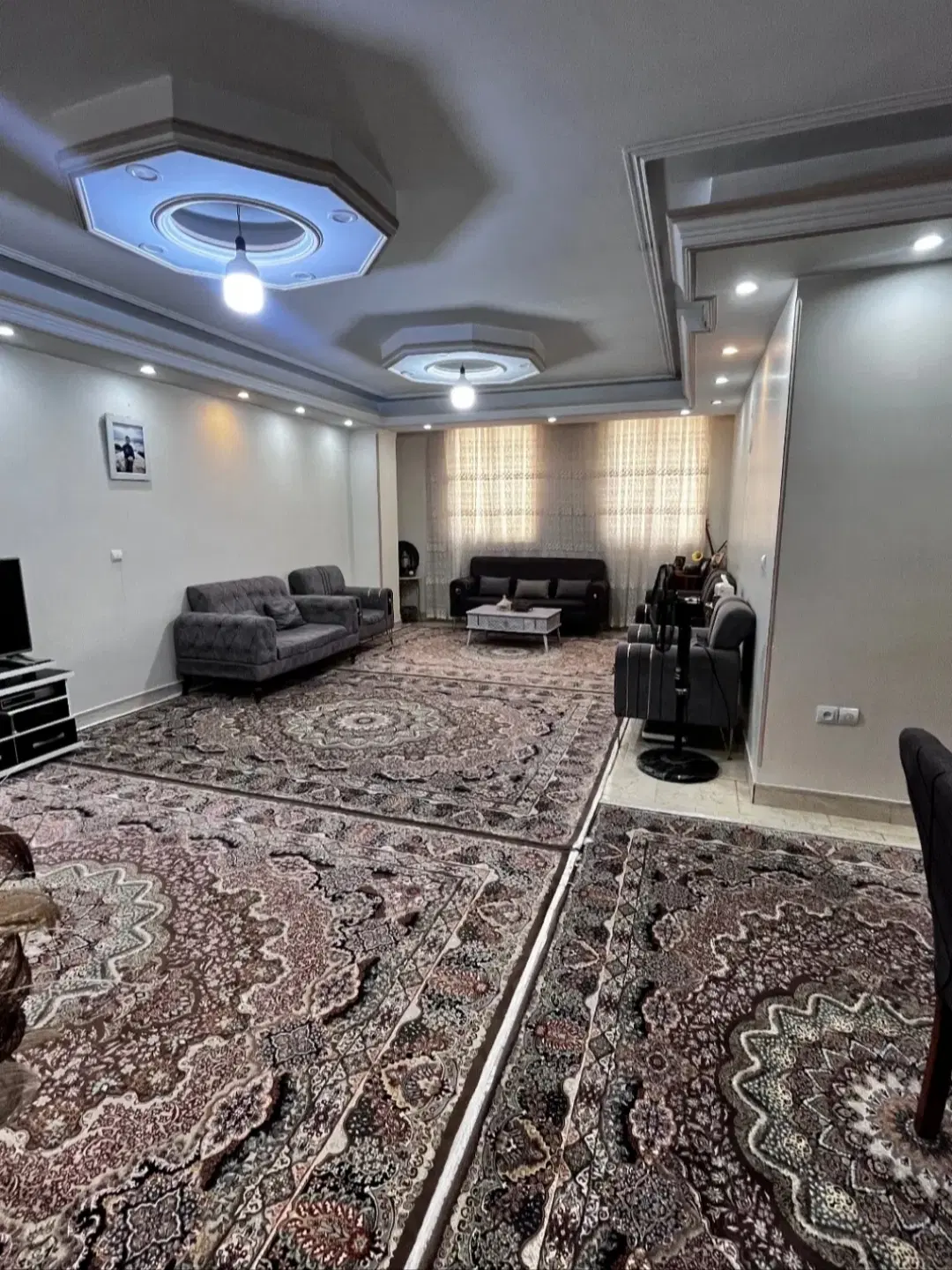 بنفشه شرقی رهن اجاره ۹۰ متری پارکینگ  دوخواب