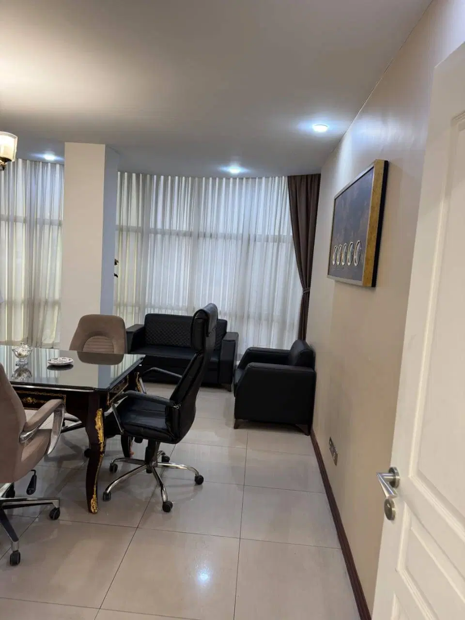 واحد اداری تاپ لوکیشن و فول مبله