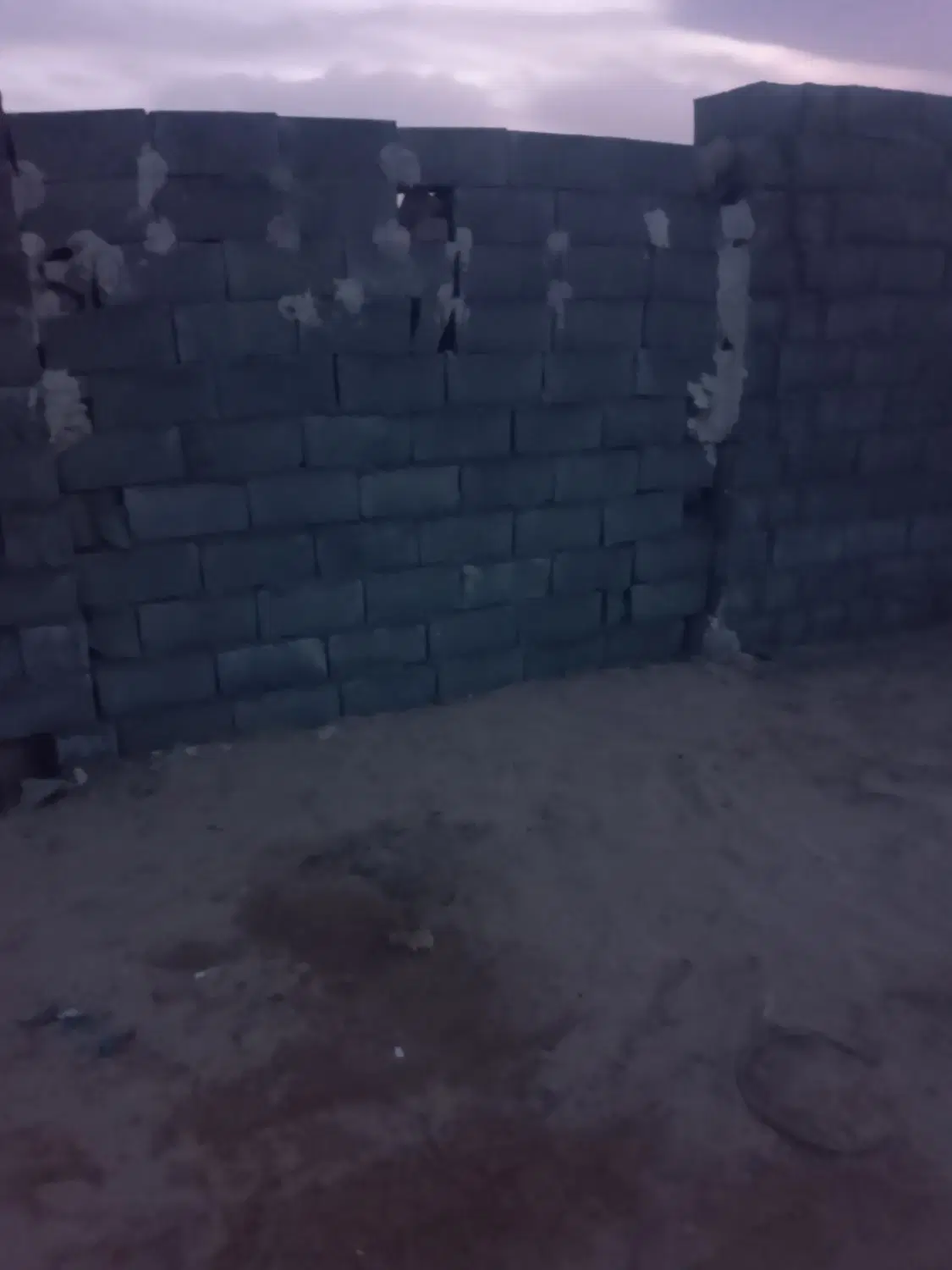 چهاردیواری توخیابان کشاورز کوچه وحدت ۳