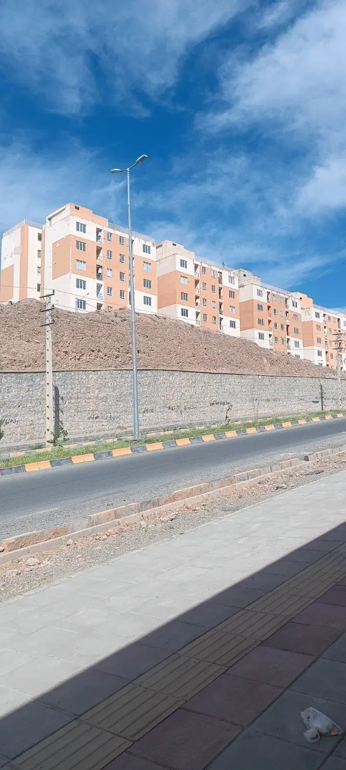 80متری سندعرصه وعیان پارکینگ مسقف