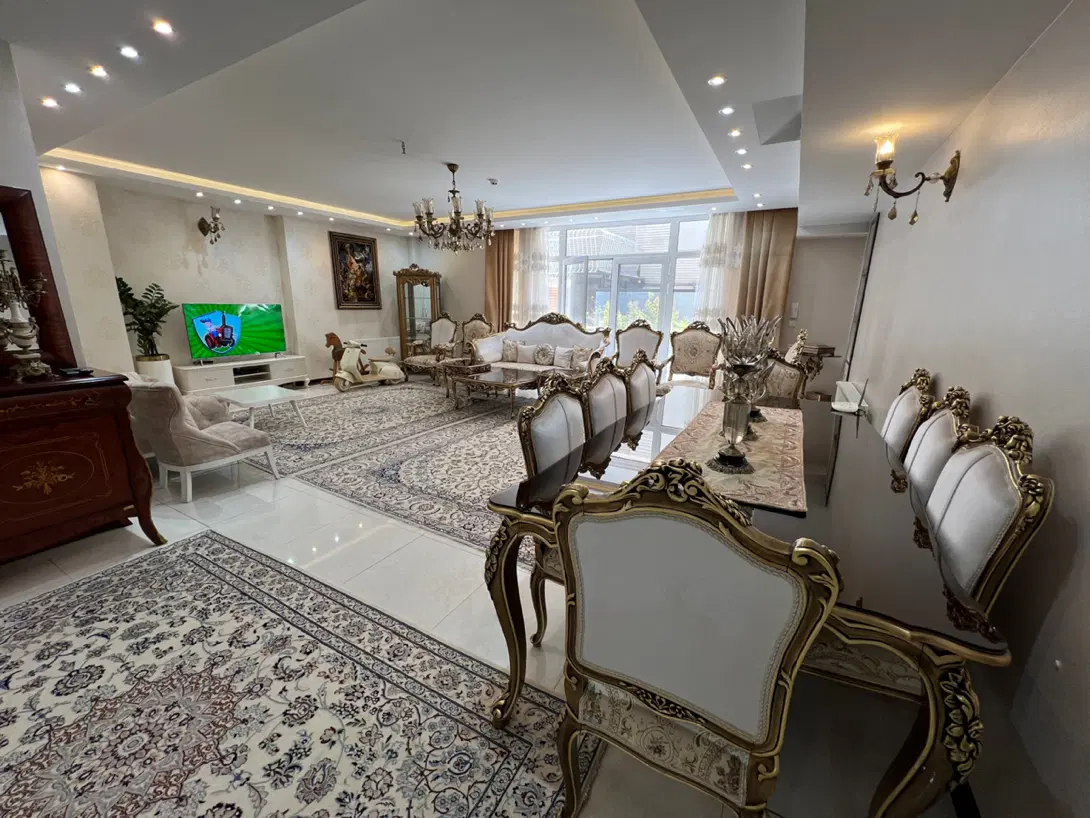 اپارتمان 120 متر با حیاط اختصاصی