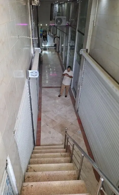 یک باب مغازه ۱۰متری فروشی