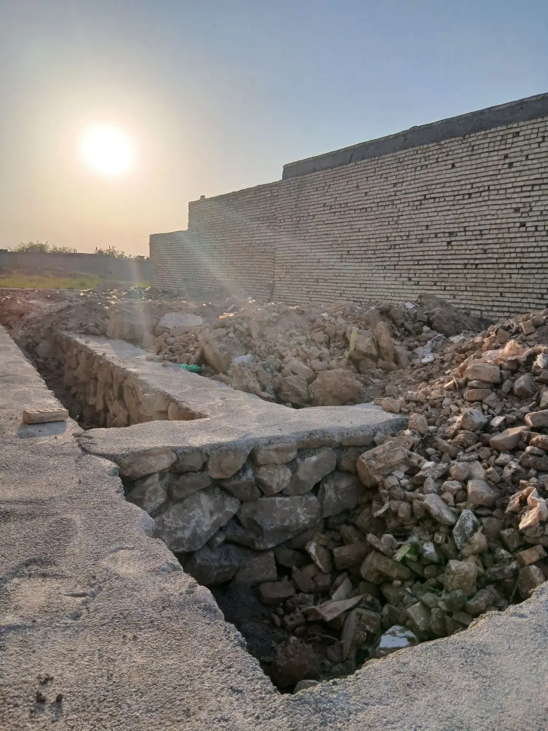 زمین ۱۶۰متری