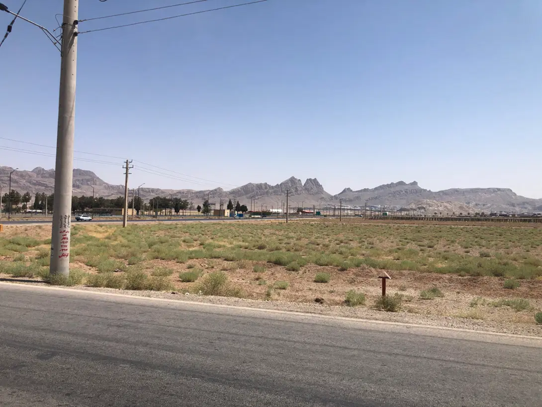 زمین مزروعی بر جاده مبارکه