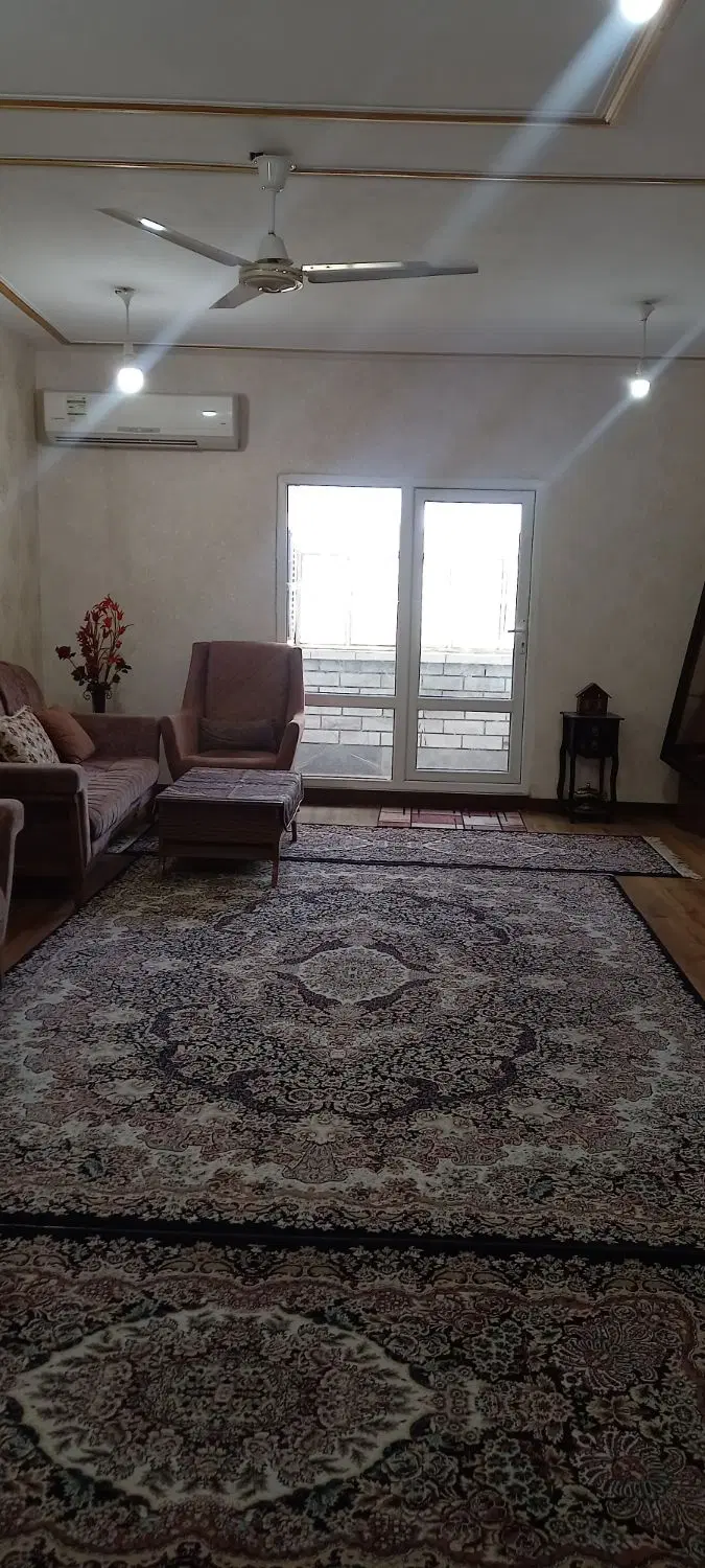 آپارتمان ۸۲متری+۵مترتراس