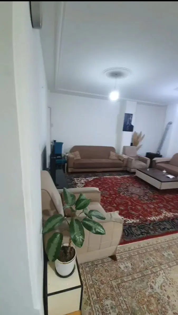۸۷متر دوخواب با آسانسور وپارکینگ