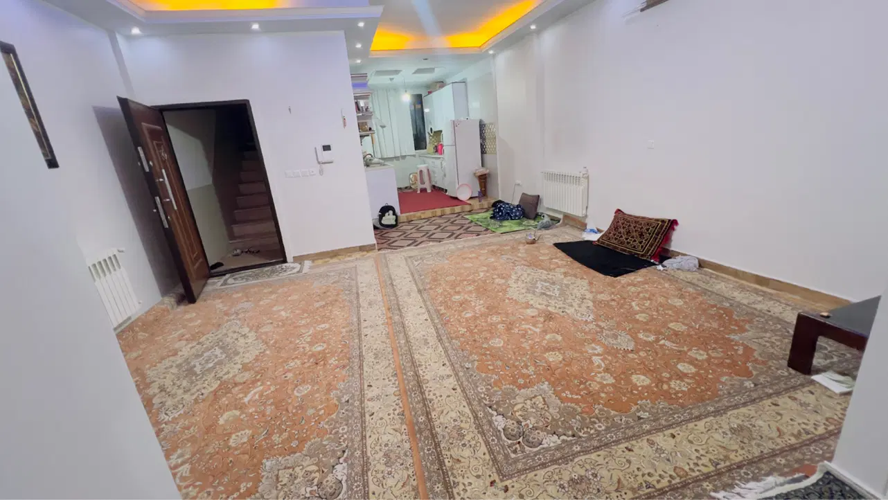 واحد ۷۶ متری نوساز