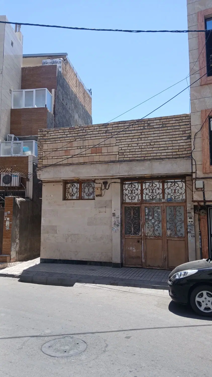 منزل‌ ویلایی طبرسی شمالی یک