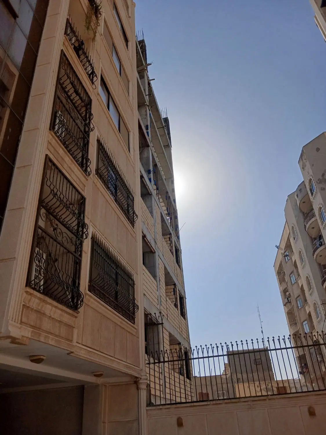 واحد ۱۰۰ متری رهن واجاره