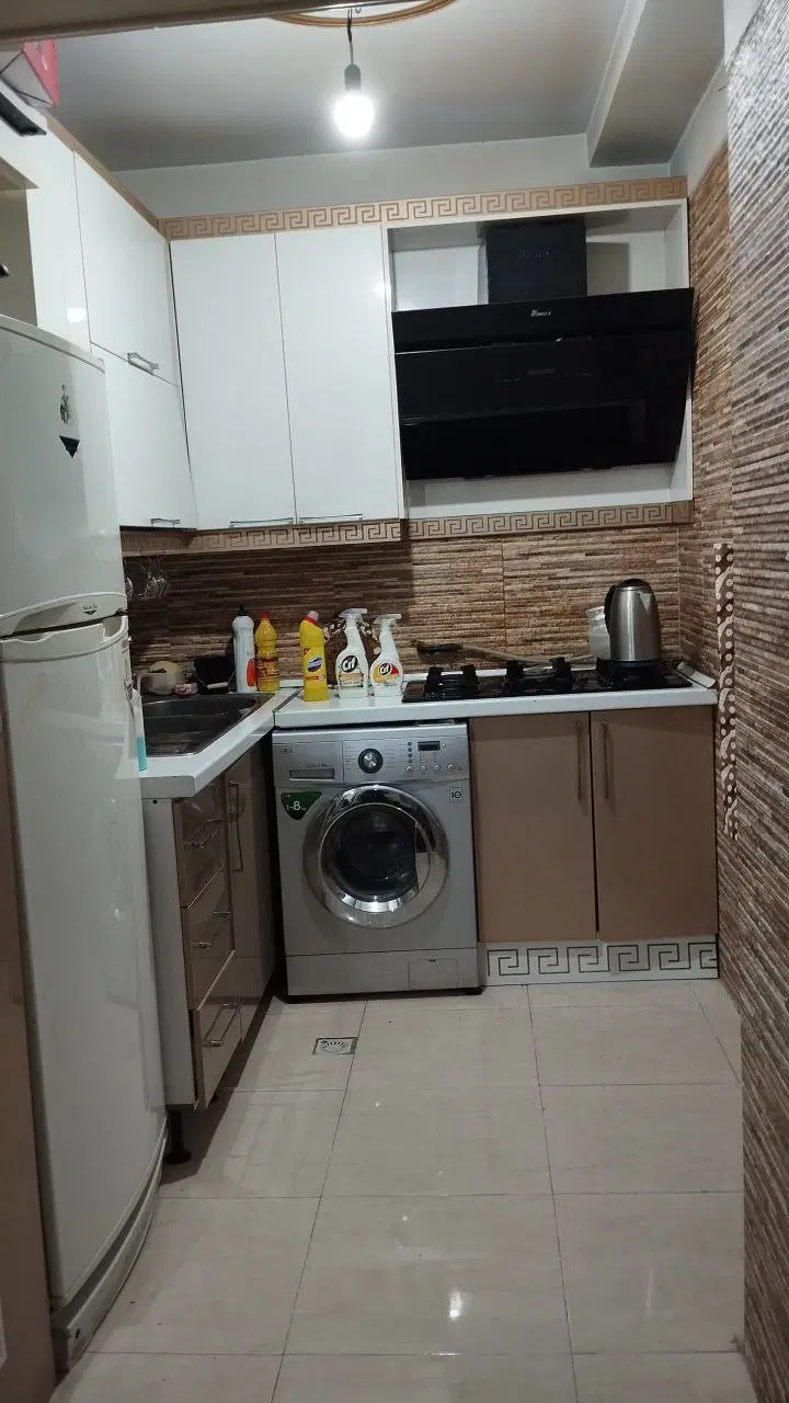 یک واحد آپارتمان طبقه 2از3 40متری  شهرک مریم