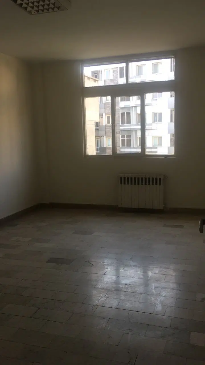 فروش موقعیت اداری بر خیابان