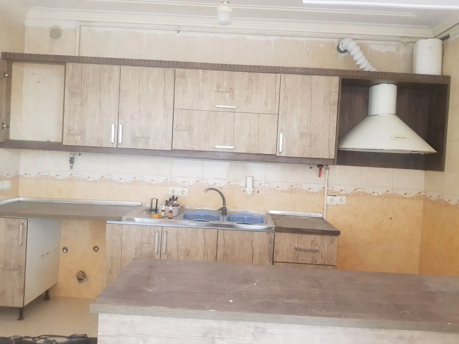 رهن کامل واحد در کیانشهر
