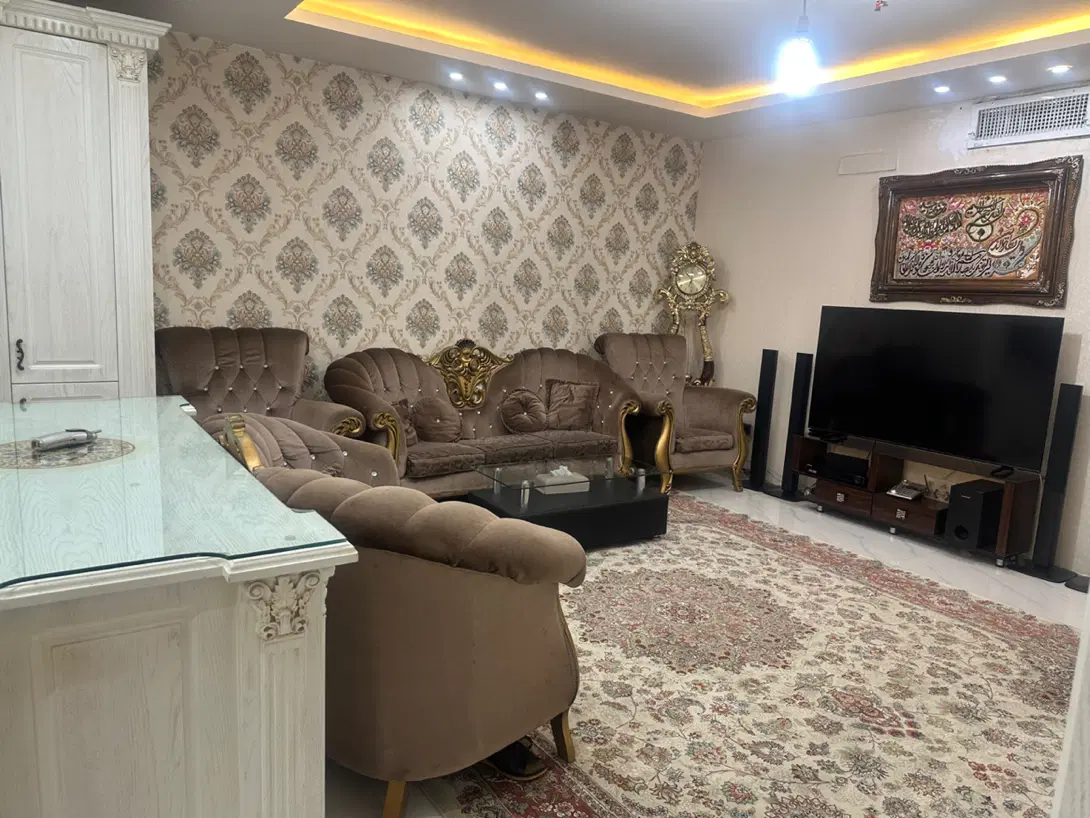 اجاره واحد ۱۹۳متری بهترین موقعیت چهارراه لشکر