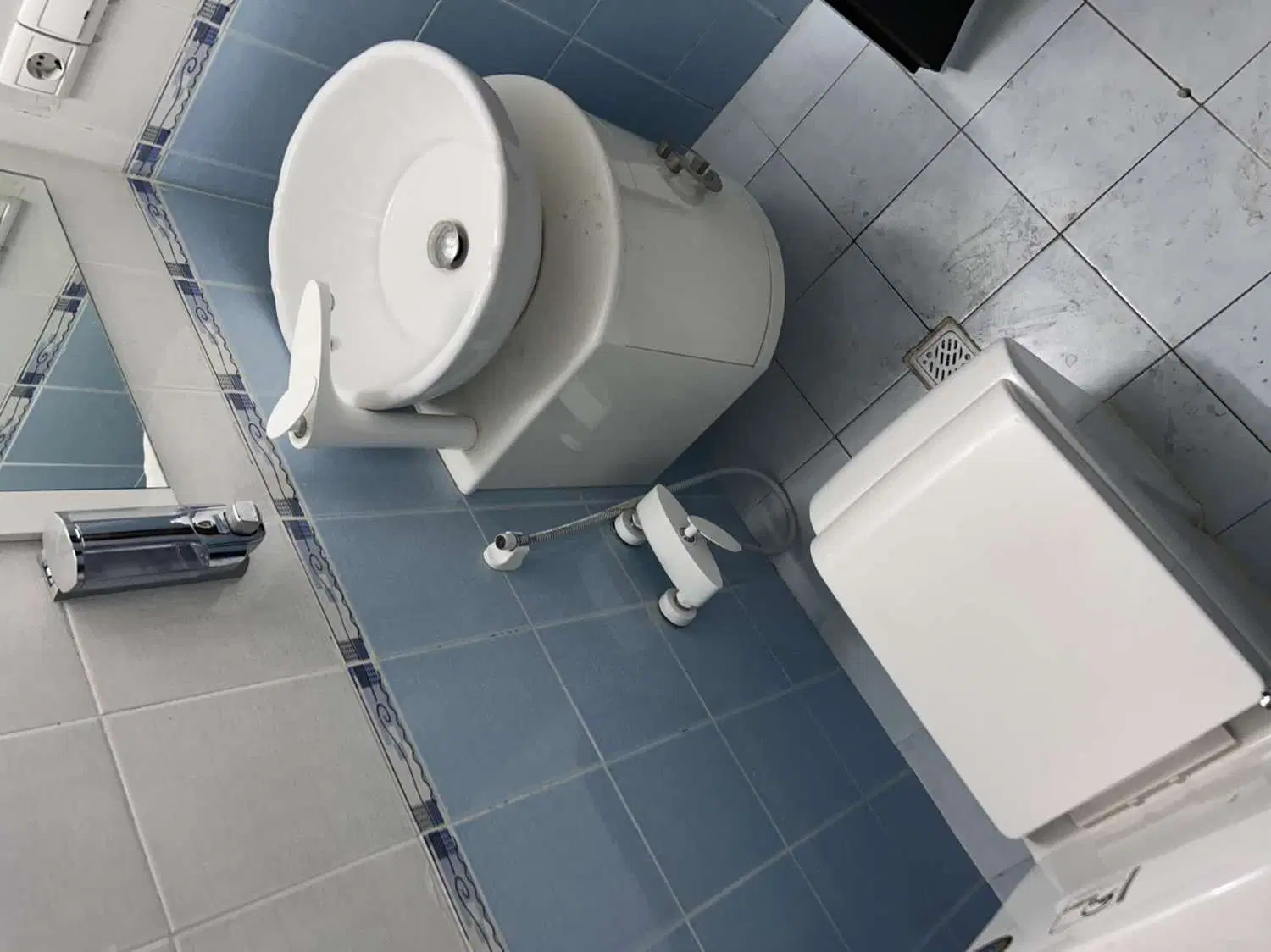 آپارتمان دو خوابه_114متری_ خوش لوکیشن سپاهانشهر
