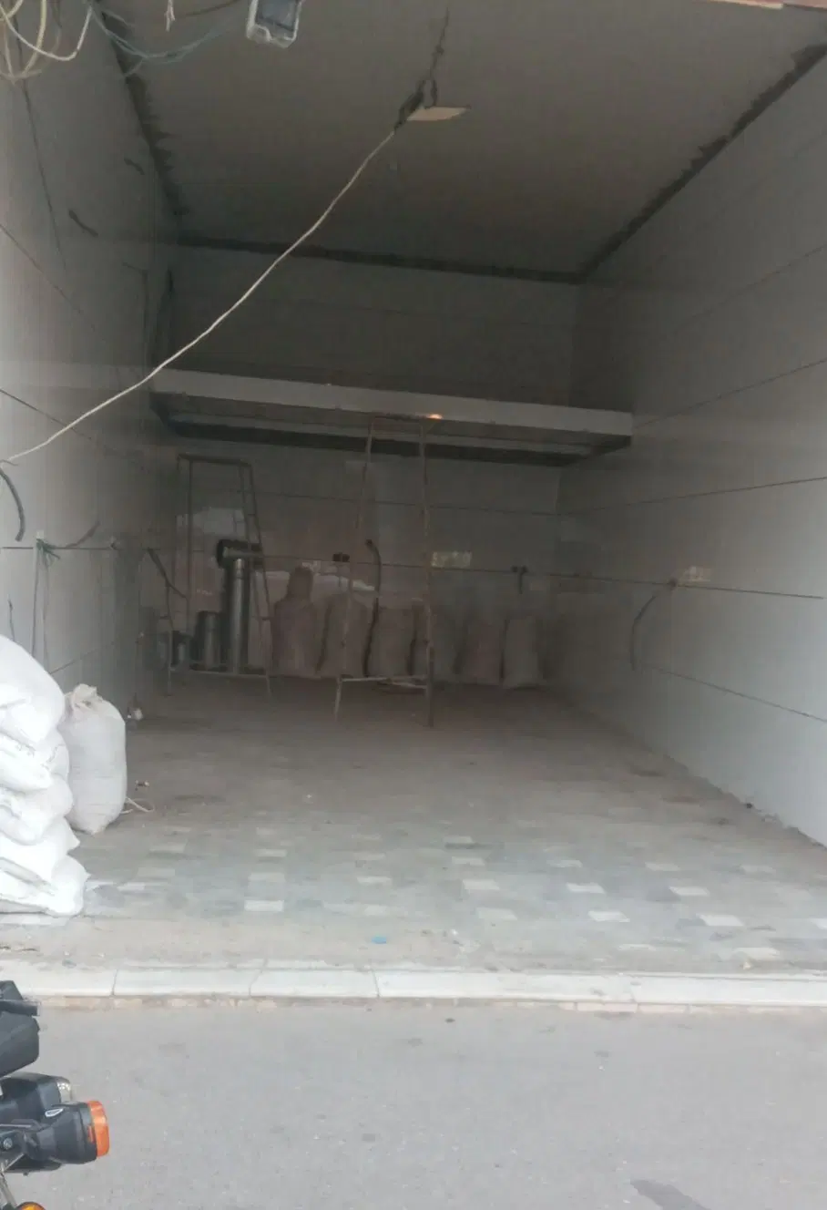 اجاره مغازه 40 متری بر خیابان اصلی