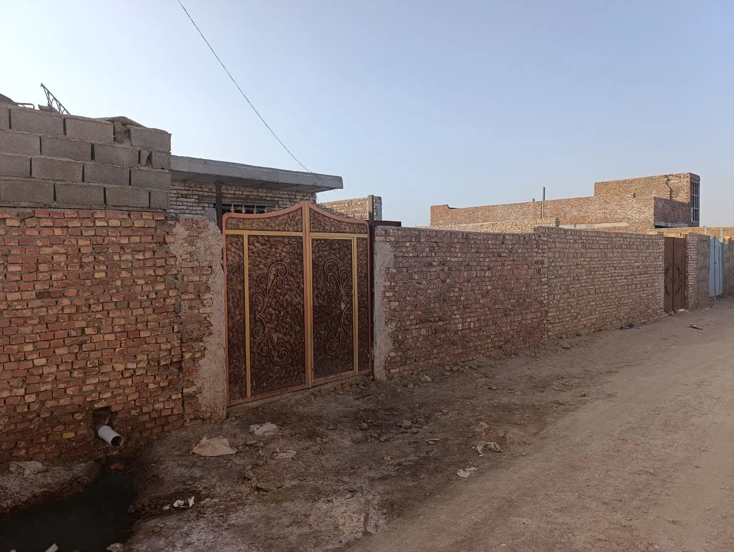 منزل فروشی نیمه ساز ولایت ۴۴