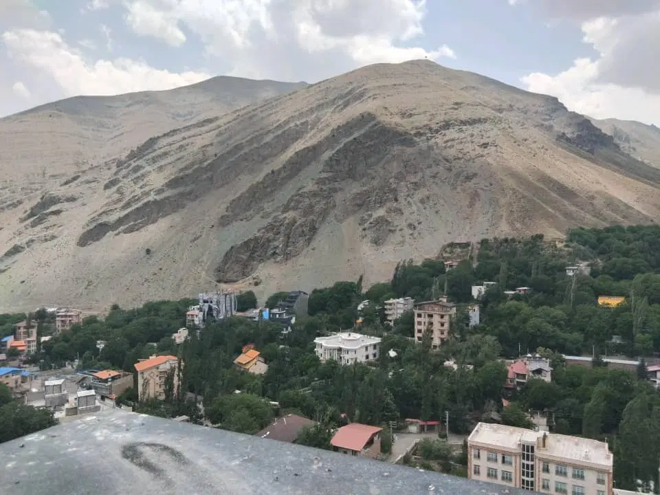 ۱۸۰ متر پارک ساعی