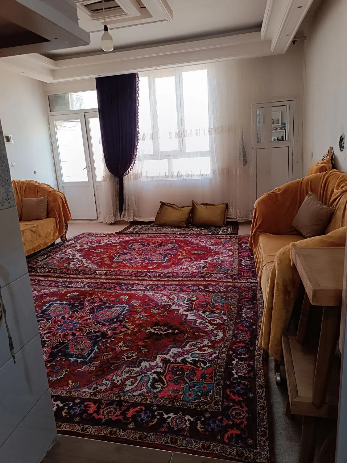 خانه،حیاط دوطبقه مستقل لاله