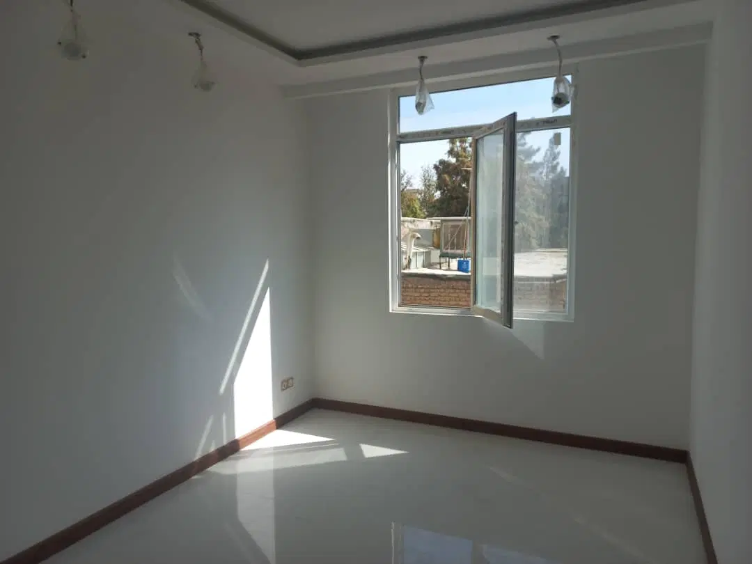 آپارتمان خیابان نگین