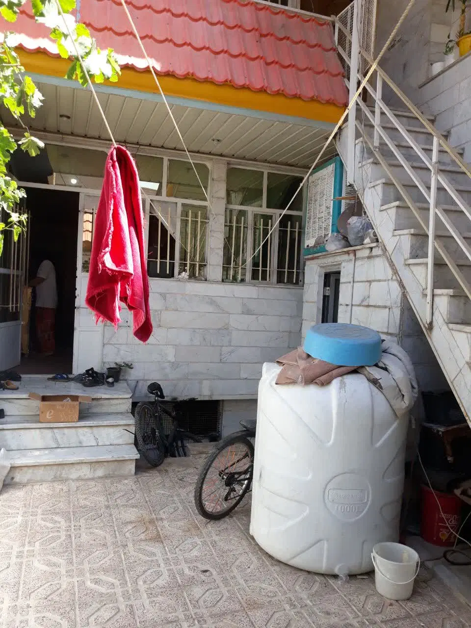 خانه دربست ۹۰ متر ۳۰ متر حیاط .مشاوراملاک سهراب