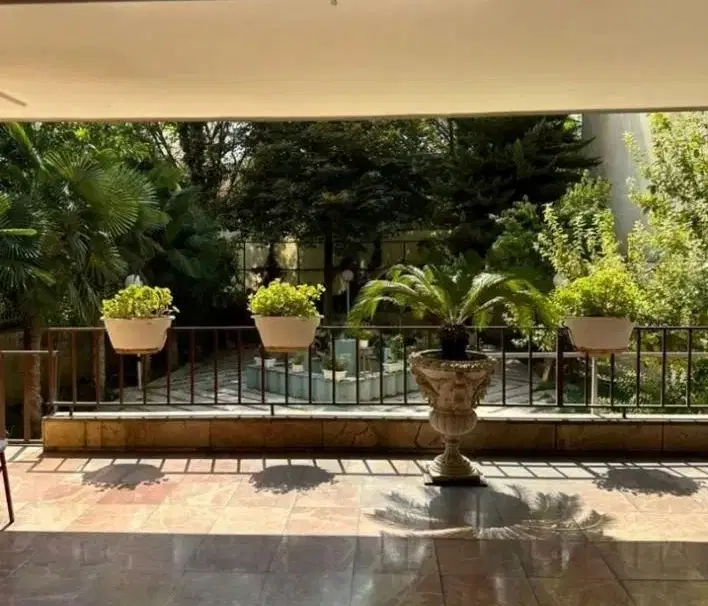 دیباجی ۱۶۳ متر سه خوابه تاپ لوکیشن