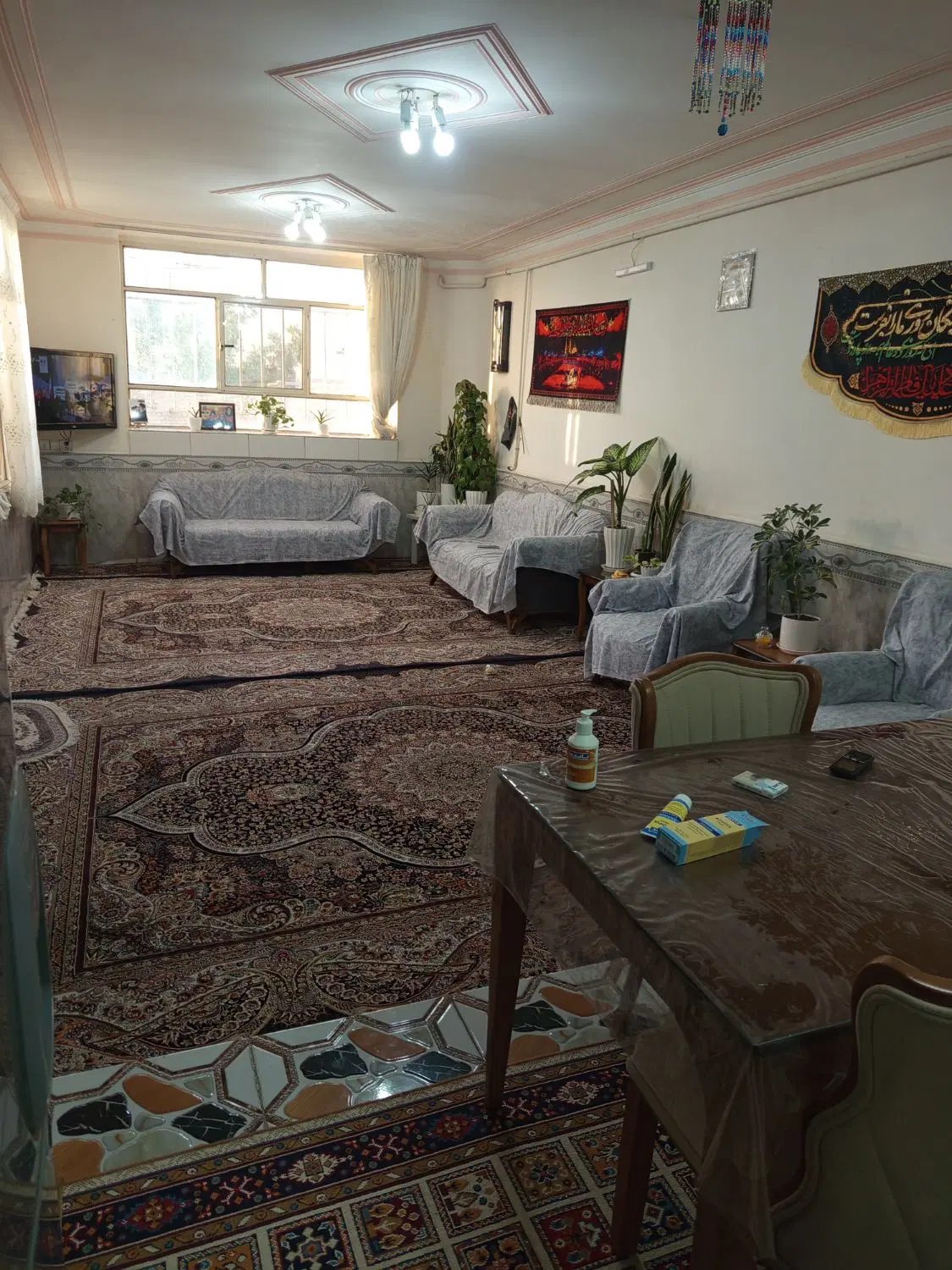 منزل ویلایی کارگران ۲۴ کوچه ۲۰ متری