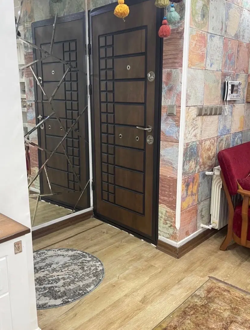۶۵ متر پونک عدل نما تراورتن دوخواب لوکس