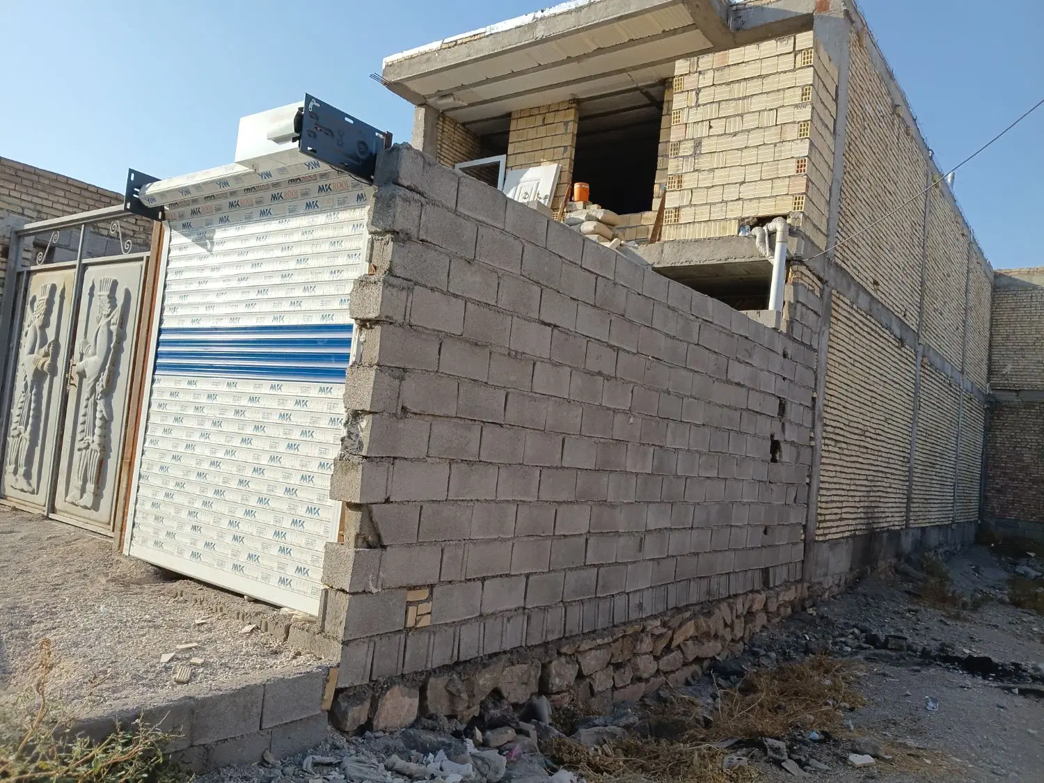 خانه دوطبقه پیامنور