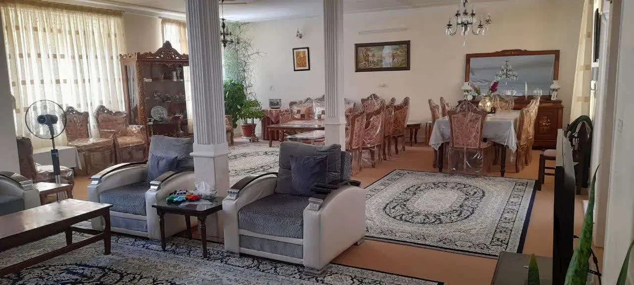 منزل ویلایی به متراژ 323 متر تک برگ سند