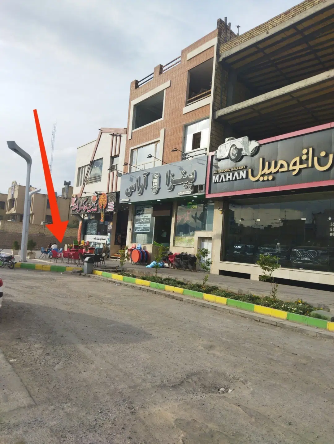 زمین تجاری بغل فرمانداری