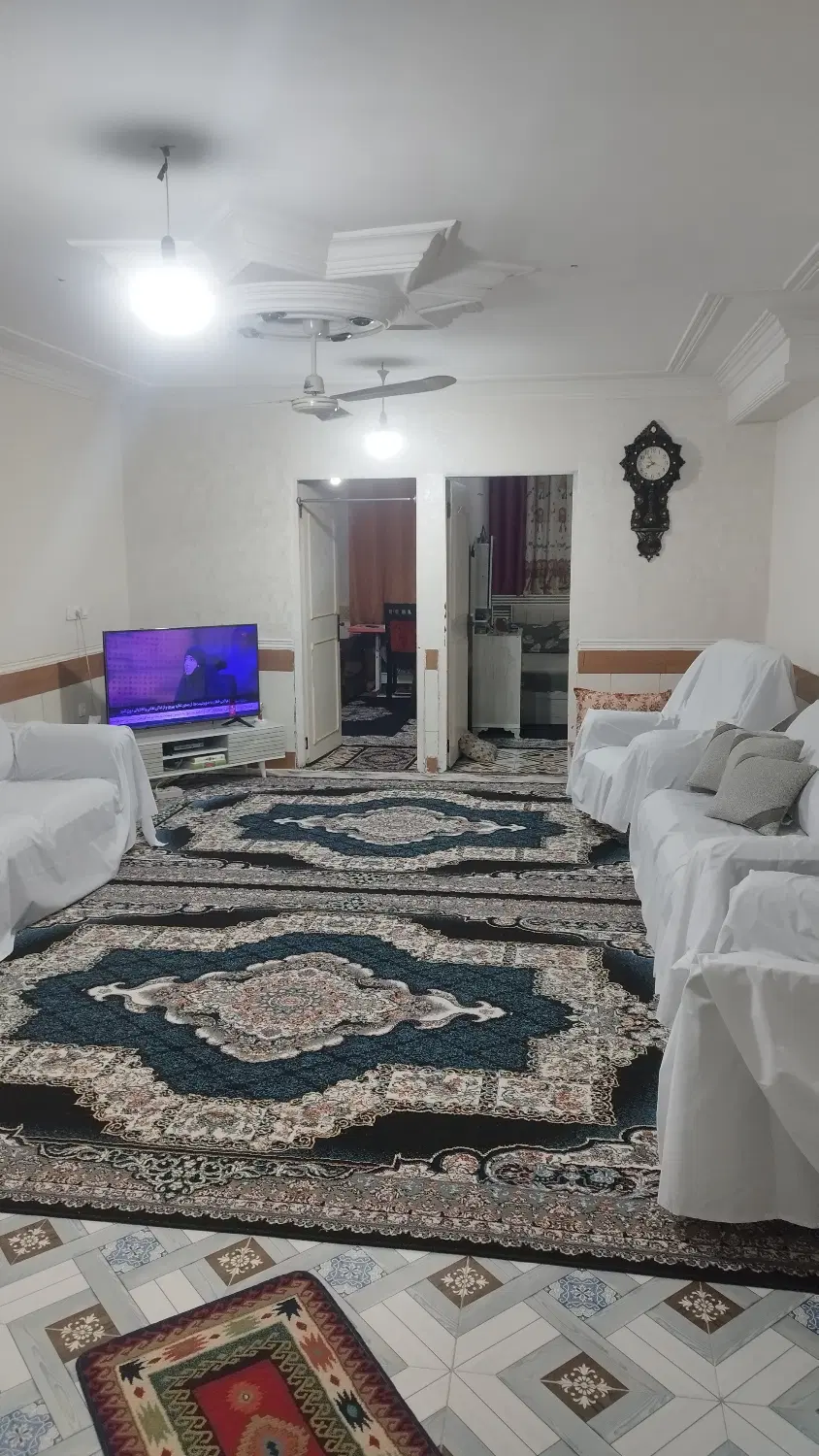 کاشانی ۱۸ طبقه پایین ۱۰۰متری