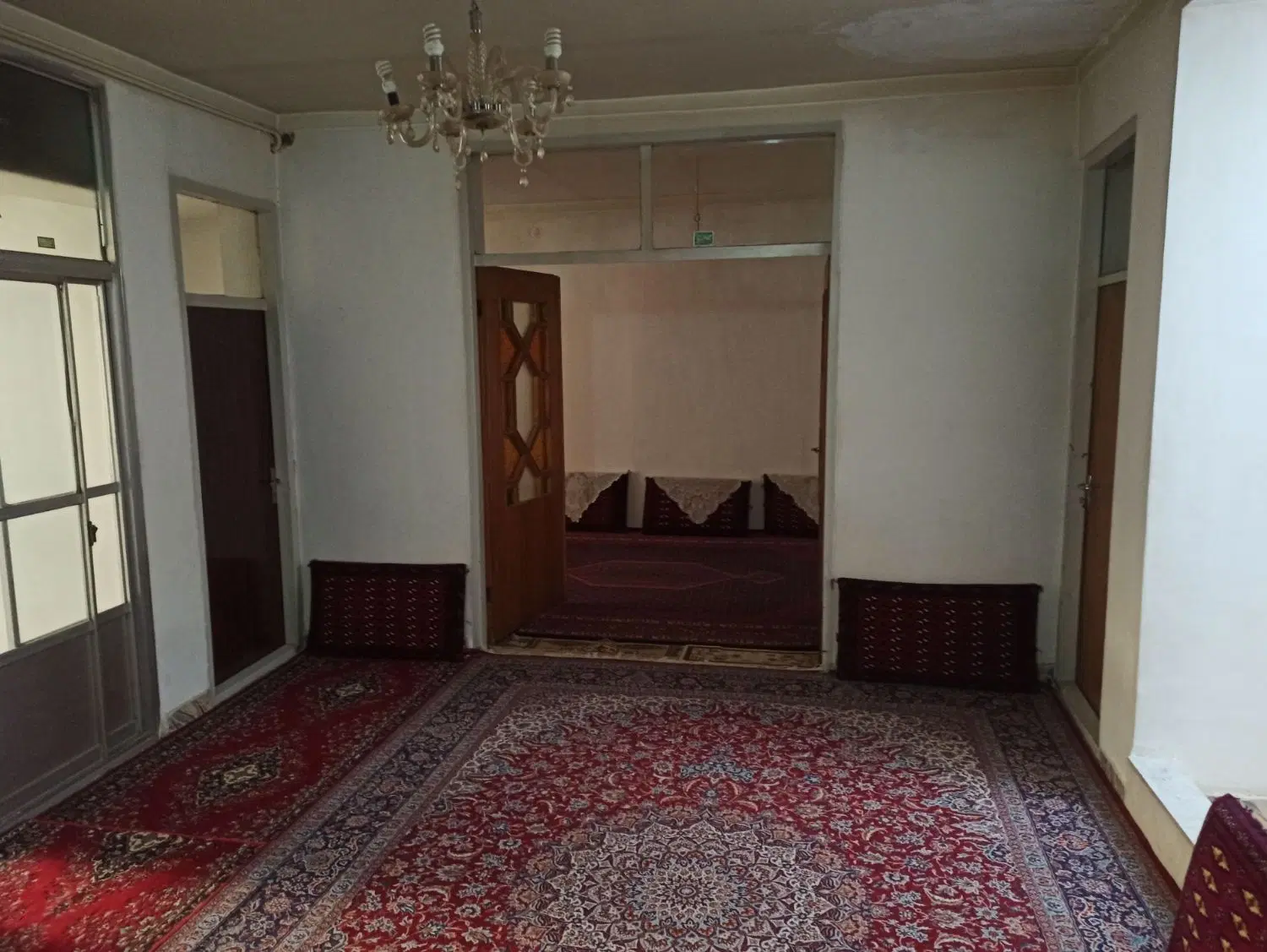 فروش ملک ۲۰۰متری تجاری. مسکونی